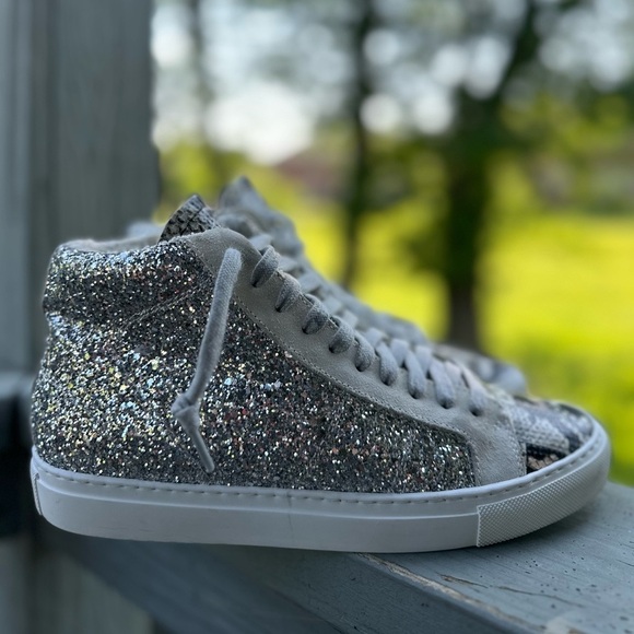 P448 Women’s 38 Picasso Silver Glitter Hi Top U CAN SURF LATER Star Snakeskin - Picture 1 of 16